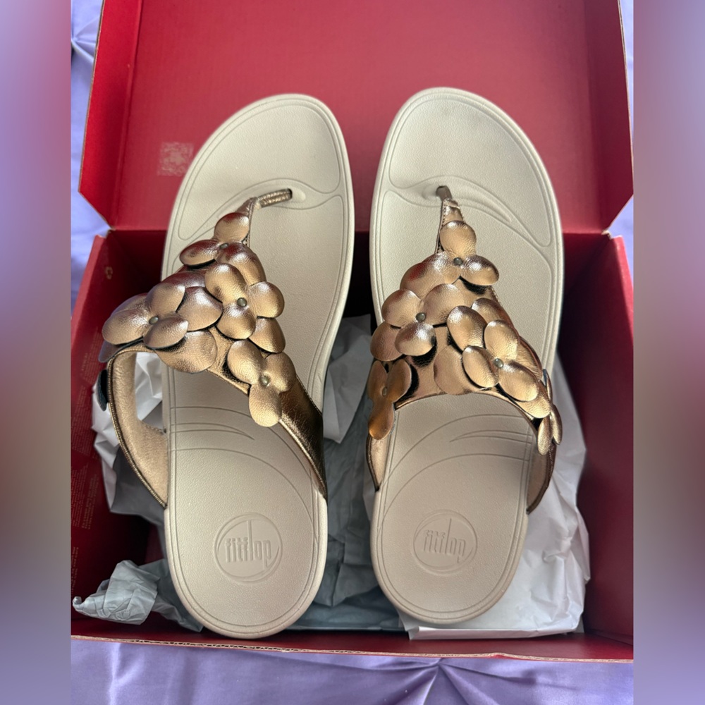 Fitflop Fleur 180-221 Pale Bronze Sz 10 NIB